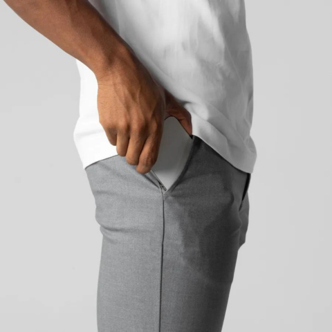 Chinos Flex : Confort et Style pour l'Aventurier Urbain